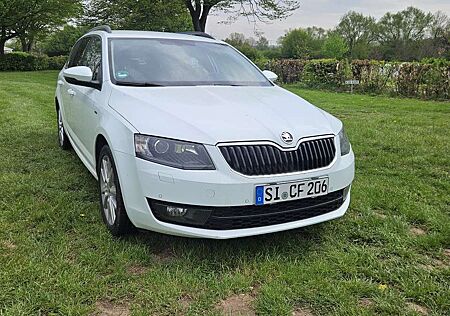 Skoda Octavia Combi 1.4 TSI Joy Navi AHK PDC SHZ