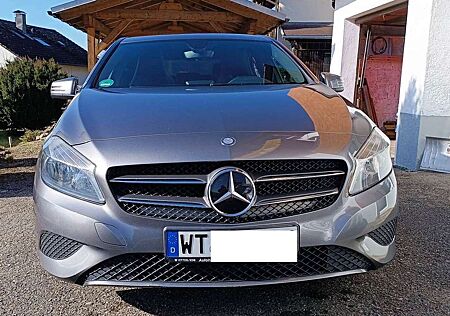 Mercedes-Benz A 180 A-Klasse 2Style