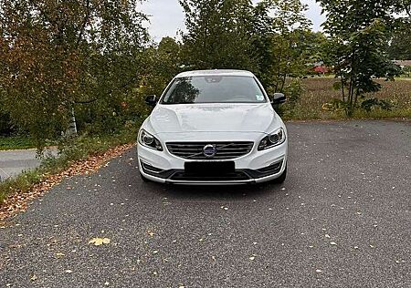 Volvo S60 T3 Geartronic Summum