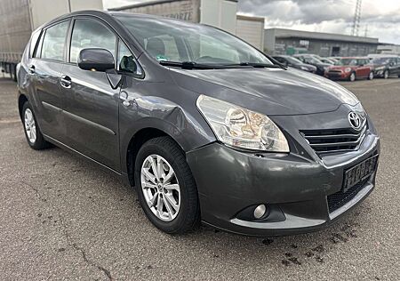 Toyota Verso Life