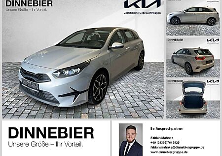 Kia Cee'd Ceed / CEED 1.5T Spirit Glasdach+LED+Navi+Kamera