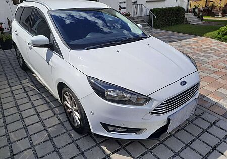 Ford Focus +Turnier+1.0+EcoBoost+Start-Stopp-System+Tren