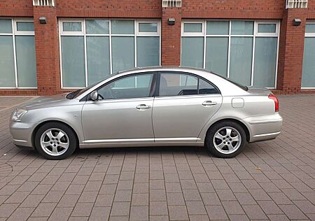 Toyota Avensis 1.8 Sol Lim.