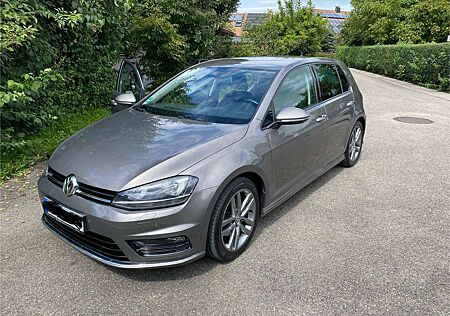 VW Golf Volkswagen 2.0 TDI BlueMotion Technology Highline