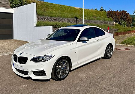 BMW 235 Top-Ausstattung, Top-Zustand