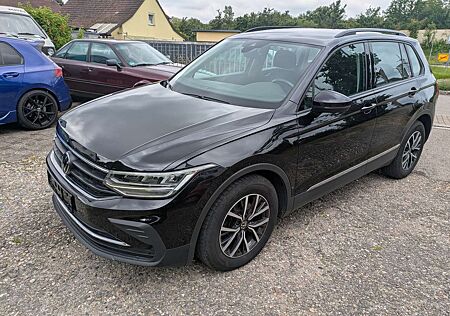 VW Tiguan Volkswagen Life
