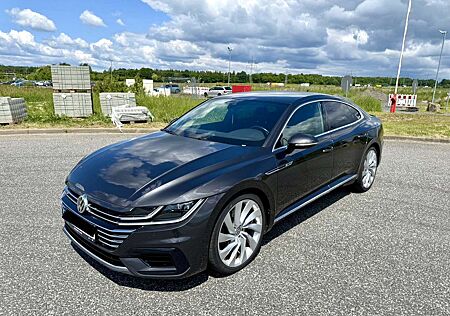 VW Arteon Volkswagen R-Line 4Motion