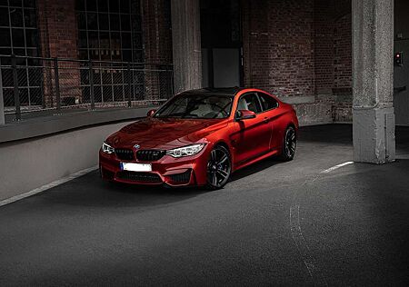 BMW M4 Basis