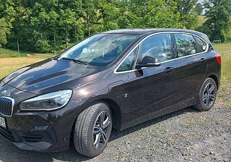 BMW 225 xe Sport Line