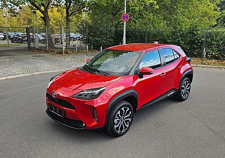 Toyota Yaris Cross Hybrid Safety Winter Cargo Connect