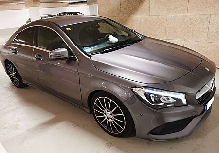 Mercedes-Benz CLA 180 CLA AMG Line