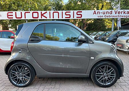 Smart ForTwo 66kW DCT BRABUS*LEDER*NAVI*SHZ*KAM*