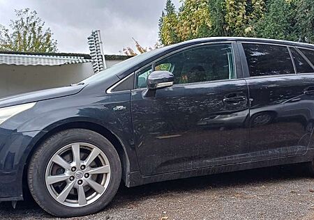 Toyota Avensis 2.2 D-4D Automatik Executive