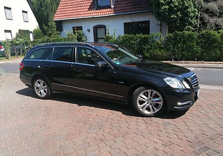 Mercedes-Benz E 200 E-Klasse T-Modell T BlueEFFICIENCY 7G-TRONIC Avant