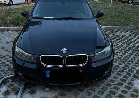 BMW 320d 320 DPF Touring Aut.