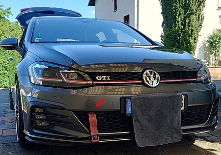 VW Golf GTI Volkswagen (BlueMotion Technology)