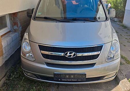 Hyundai H-1 H 1