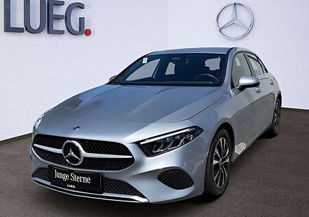 Mercedes-Benz A 180 d Kompakt LED-NAVIPREMIUM+RÜCKFAHRKAMERA