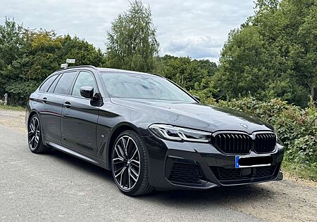 BMW 520i 520 Touring Aut. Luxury Line