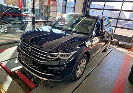 VW Tiguan Volkswagen 2.0 TDI DSG Elegance*PANORAMA*MATRIX*KAMERA*Massag