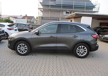 Ford Kuga 2.0 4x4 NAVI LEDER KAMER AHK SPURH TOTW ACC