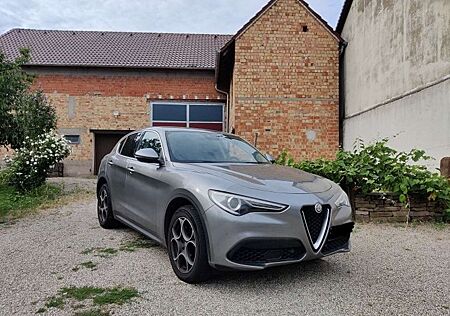 Alfa Romeo Stelvio +2.0+Turbo+16V+AT8-Q4+First+Edition