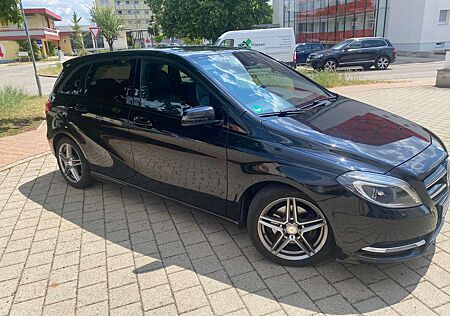 Mercedes-Benz B 200 AutotronicSPORT EDITION