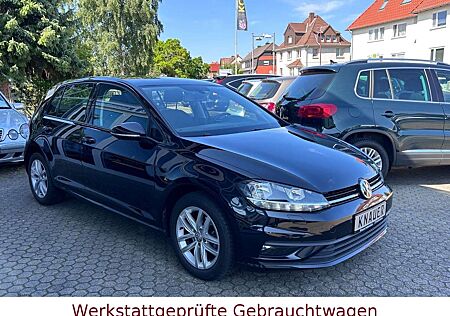 VW Golf Volkswagen VII Lim.*Sitzheizung*PDC*6 Gang*1.Hand*