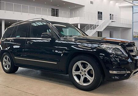 Mercedes-Benz GLK 250 BlueTec 4-Matic 7-G Sportp AHK NAVI ILS