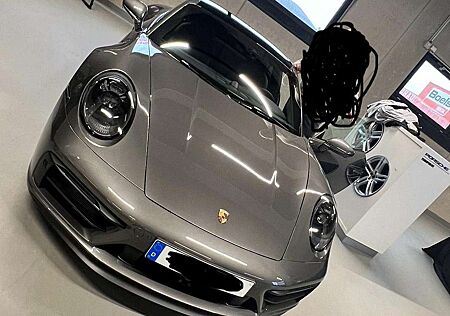 Porsche 911 Carrera 4 GTS, Vollfol., Vollaust.