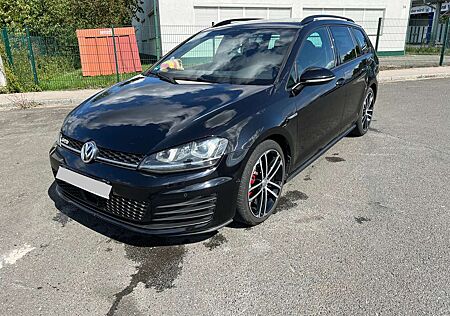 VW Golf Volkswagen GTD VII Variant Diesel Variant DSG