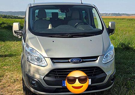 Ford Tourneo Custom TDCi 300 L2H1 VA Titanium