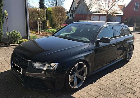Audi RS4