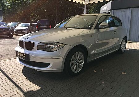 BMW 116 i Autom/1.Hand/Navi/PDC/Klimatr/Allwetter