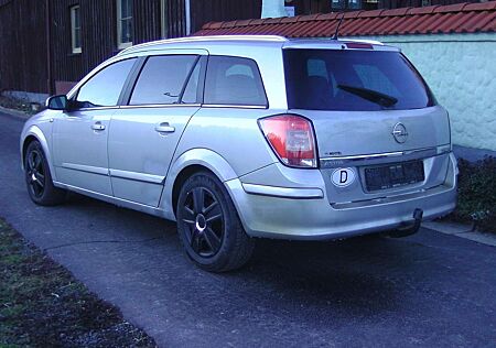 Opel Astra Diesel Caravan DPF Innovation,Xenon,6-Gang,AHK,