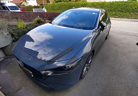 Mazda 3 SKYACTIV-G 2.0 M-HybridSELECTION