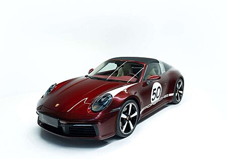 Porsche 992 Targa 4S *HERITAGE DESIGN EDITION*