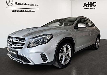 Mercedes-Benz GLA 200 Sport Utility Vehicle Navi ParkAss AUT