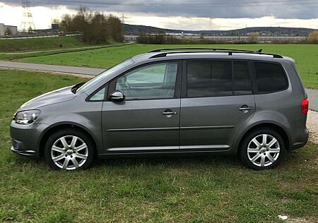 VW Touran Volkswagen 1.6 TDI DPF STYLE