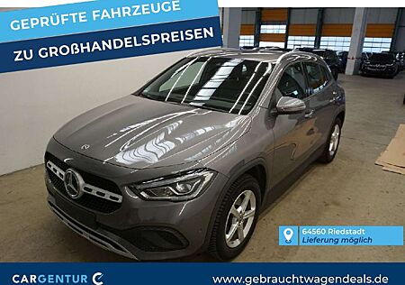Mercedes-Benz GLA 200 AHK Lane Key Navi RKam LED AUT Klima