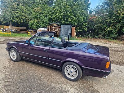 BMW 318 Sondermodel Design Edition