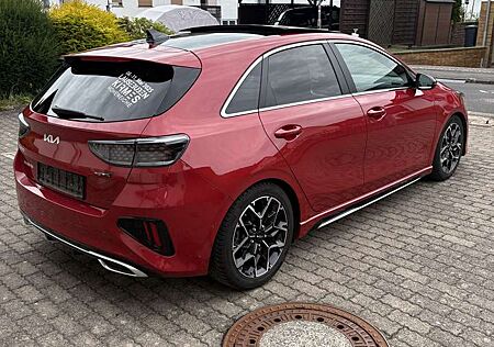 Kia Cee'd Ceed / 1.5 T-GDI OPF GT Line