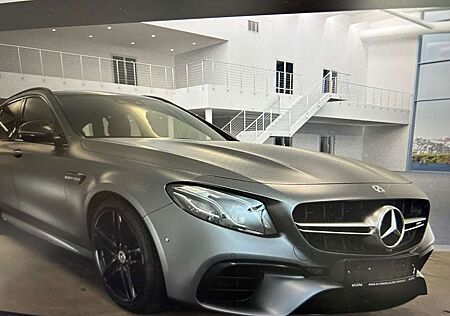 Mercedes-Benz E 63 AMG E 63 S AMG T Schiebed. 20 Zoll HUD Multib. Night