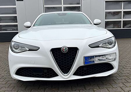 Alfa Romeo Giulia 2.2 Diesel AT8 Super