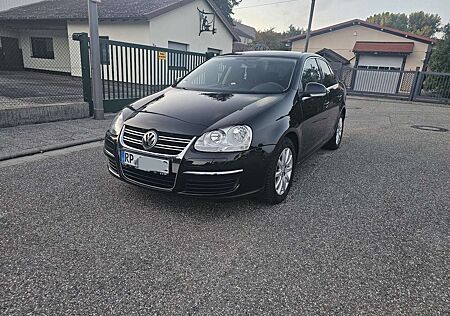 VW Jetta Volkswagen 1.6 FSI Comfortline
