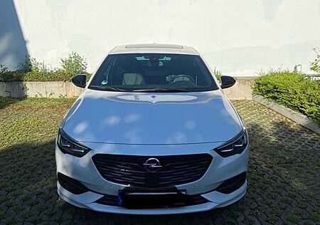 Opel Insignia Grand Sport 2.0 BiTurbo D 4x4 Innovation Exclusive