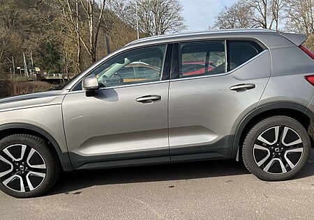 Volvo XC 40 XC40 Inscription D4-AWD,Diesel,360,Blendfr.L.Standheizu
