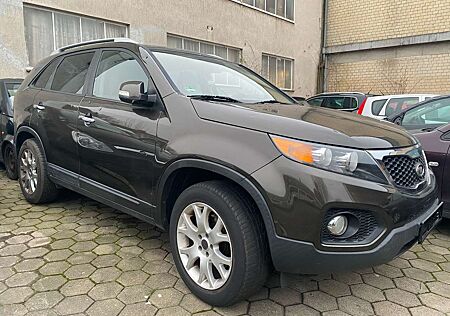 Kia Sorento 2.2 CRDi Attract Klima/Navi/7 Sitzer/TÜV NEU...