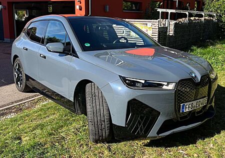 BMW iX xDrive40