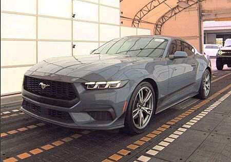 Ford Mustang 2024 Modell 2.3L Ecob. im Vorlauf